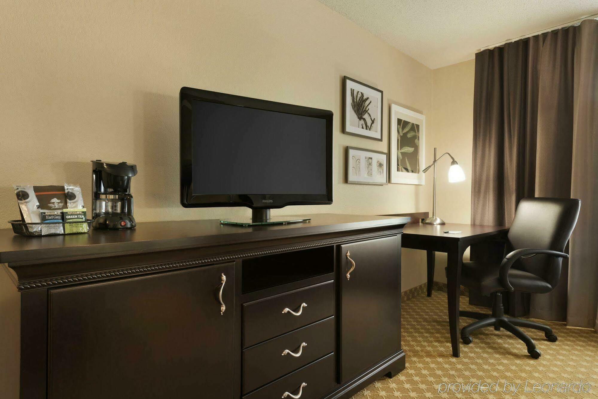 Quality Inn & Suites Alexandria Εξωτερικό φωτογραφία