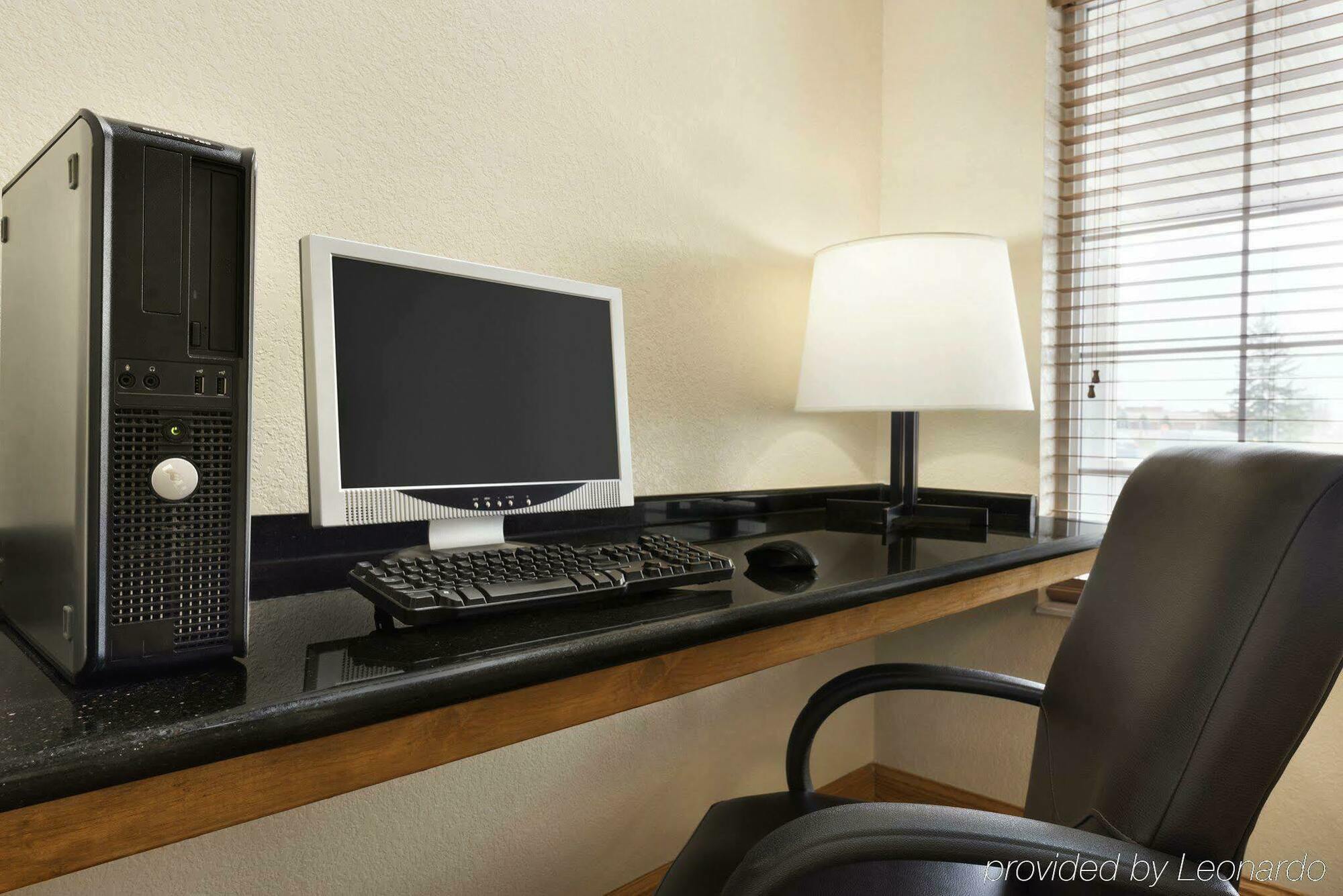 Quality Inn & Suites Alexandria Εξωτερικό φωτογραφία